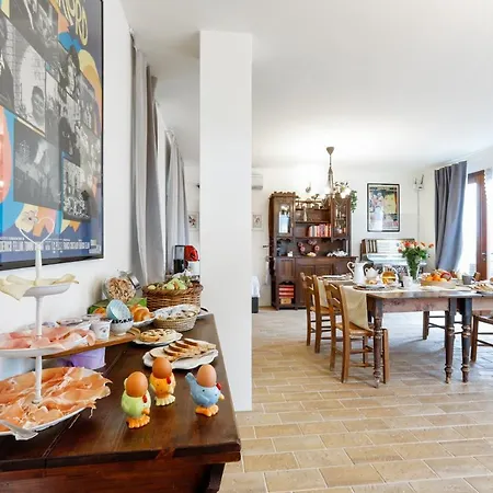 With 3 Bedrooms In San Clemente With Enclosed Garden And Wifi 10 Km From The Beach Daire *