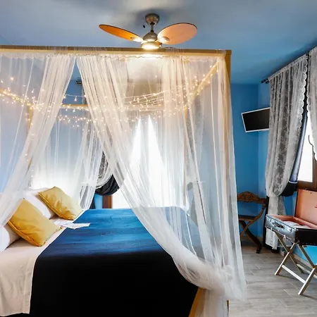 With 3 Bedrooms In San Clemente With Enclosed Garden And Wifi 10 Km From The Beach